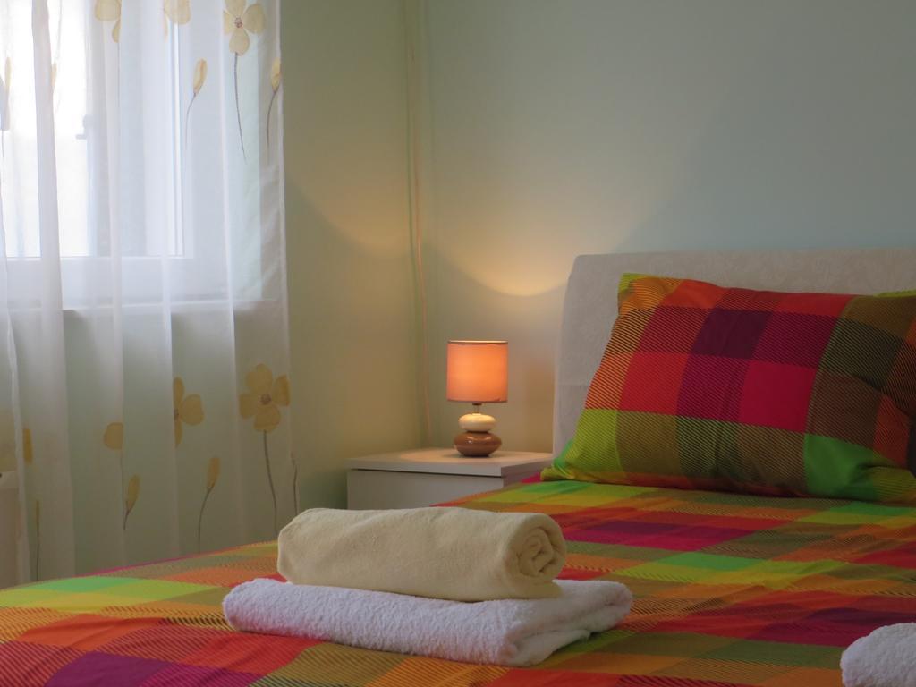 Apartment Simaris - Spacious With Terrace And Sea View 시베니크 외부 사진